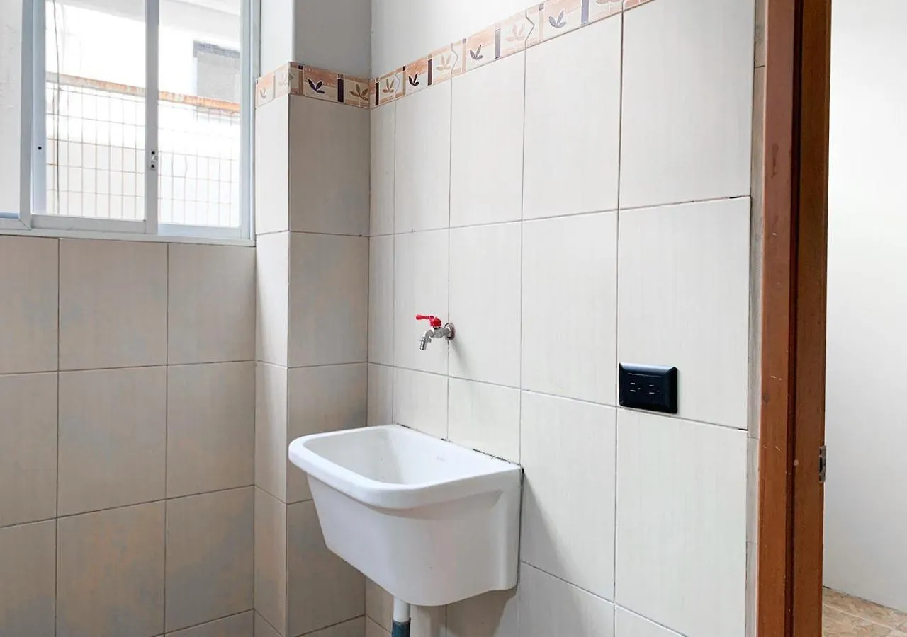 Apartment Departamento De 3 Dormitorios Cerca Al Mall San Marino Guayaquil