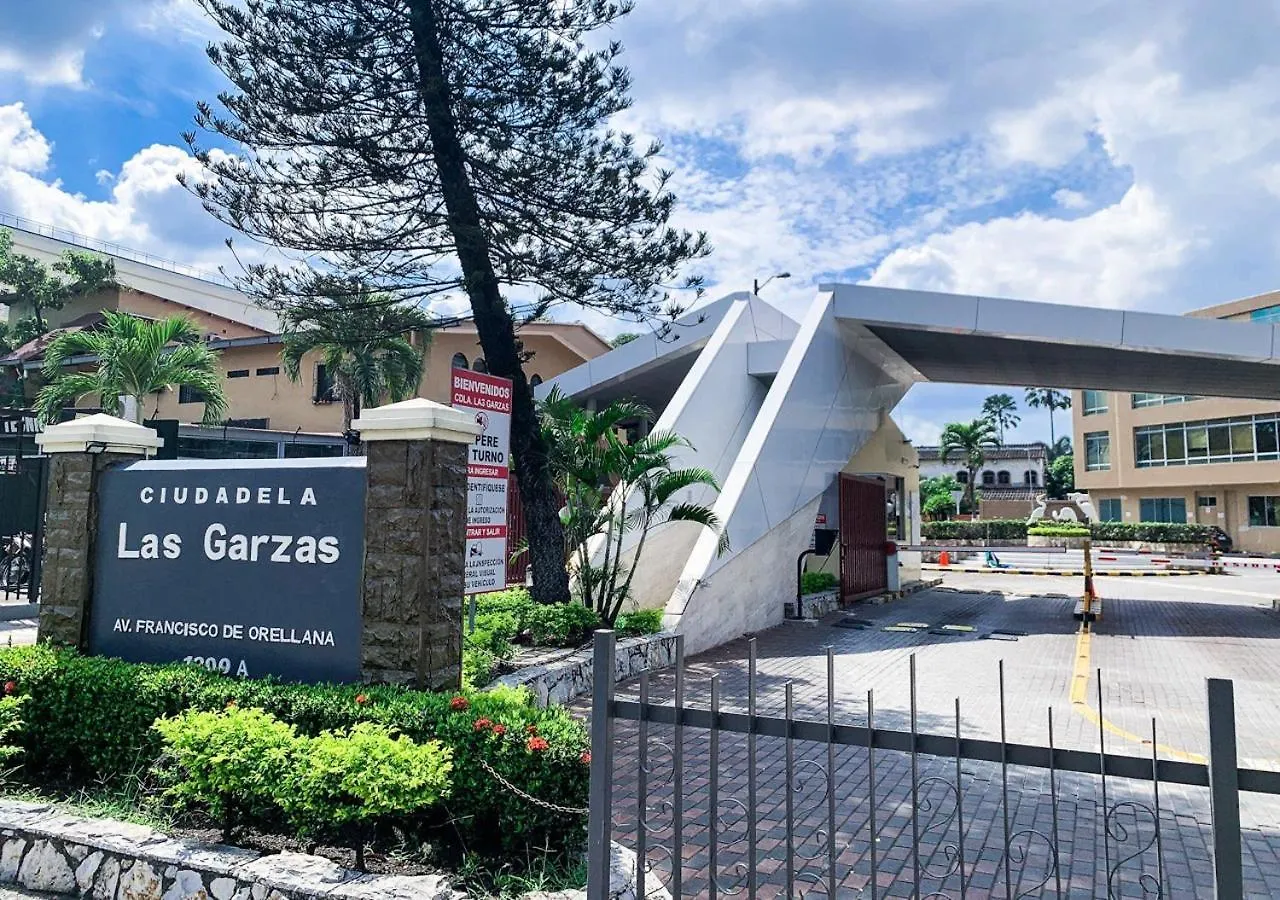 Departamento De 3 Dormitorios Cerca Al Mall San Marino Guayaquil